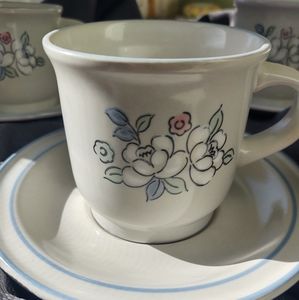 Fleur de Lune coffee cups
